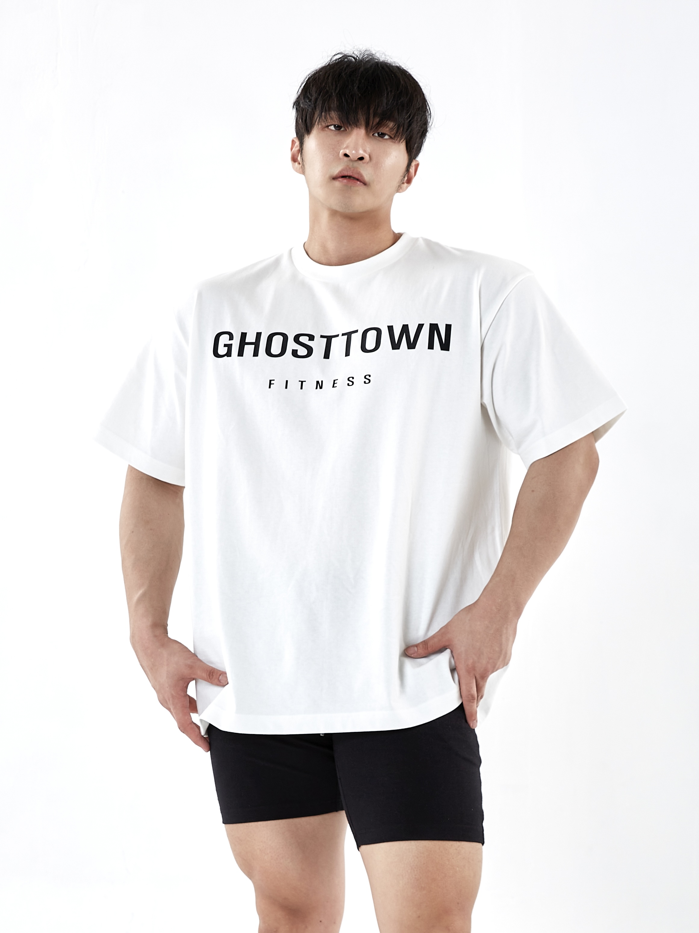 GHOSTTOWN 오리지널 오버핏 티셔츠 화이트 - 고스트타운